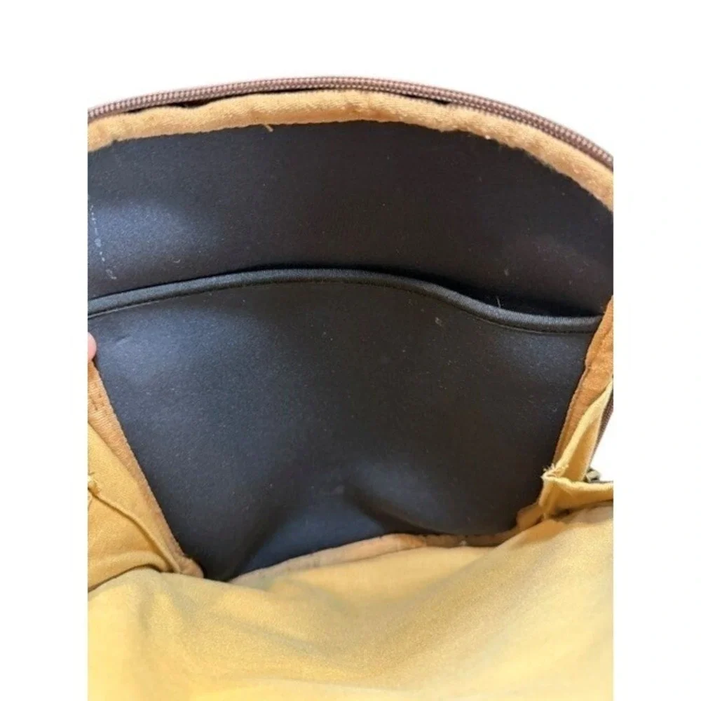 Duluth Trading Co Brown Pebbled Leather Crossbody Messenger Bag Tablet Sleeve